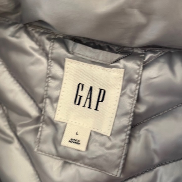 GAP Rose Gold metallic silver and rose gold puffer vest L - Picture 7 of 12